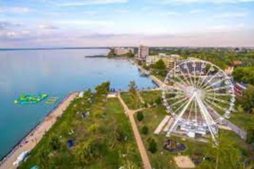 Lido Di Siofok - Aranypart - Minden 1 Percre! Daire Dış mekan fotoğraf