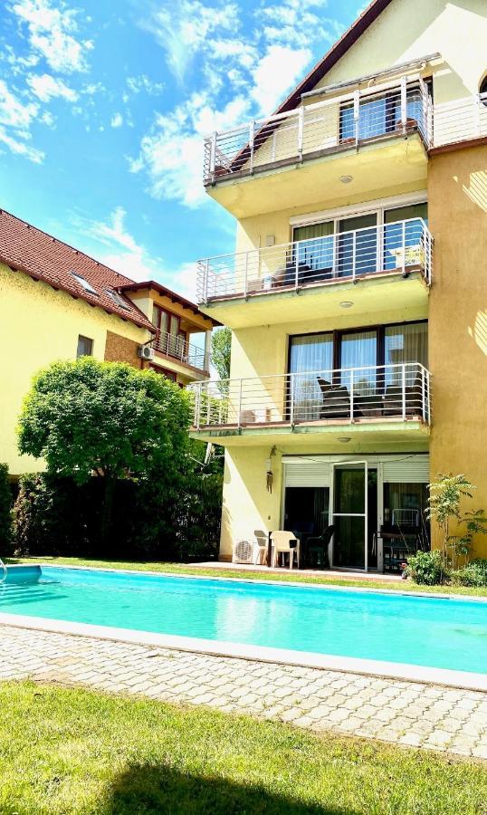 Lido Di Siofok - Aranypart - Minden 1 Percre! Daire Dış mekan fotoğraf